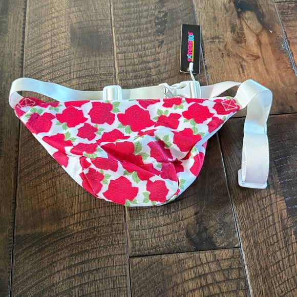 Extreme 80s rose print Fanny Pack NWT - Picture 3 of 3